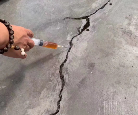 临汾混凝土裂缝修补技术详解​